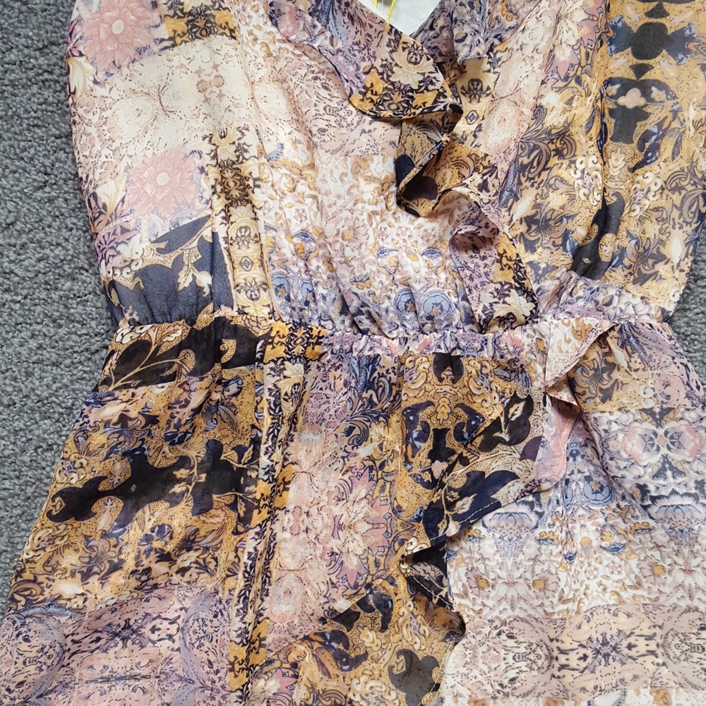 BCBGeneration Rose Pattern Ruffle Front Romper - Picture 3 of 4